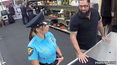 Fucking Ms. Police Officer - Hard-core Pawn