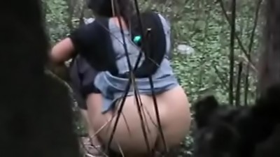 Desi pissing