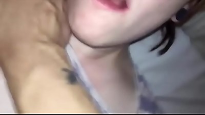 Safado comendo a tia b&ecirc_bada - Mais em, porno4.com.br