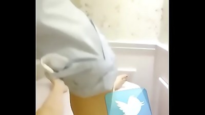 少妇足浴店全裸做SPA精油按摩男技師竟然能一本正經做下去