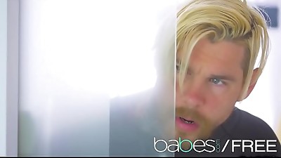 Babes - LET S GET PHYSICAL featuring (Ivana Sugar, Dean Van Damme)