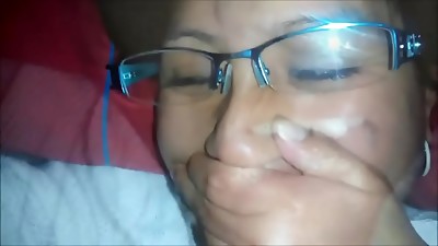 NOVINHA TOMANDO LEITINHO 2