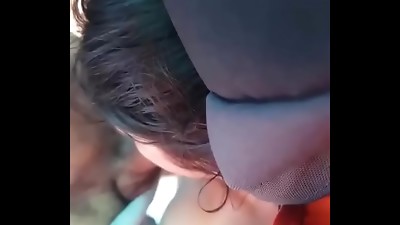 liseli'_nin agzini sikerken dudaklarini biraz kapat diyor zevk alamiyorum