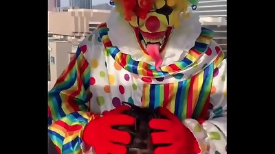 Gibby The Clown gets pecker sucked on Ferris Wheel