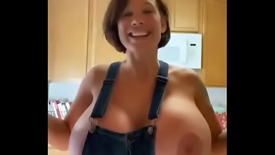 Housewife Big Knockers