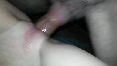 De Barely legal  apenas le entra escuchala jemir