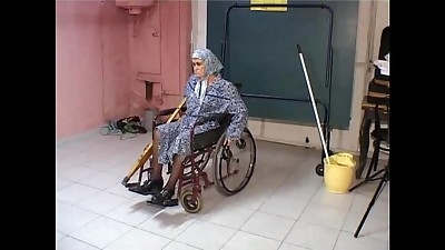 Granny Effie vs 3 Bad Studs