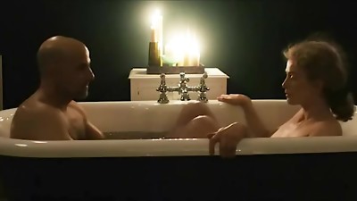Rosamund Pike Nude video– A Private War (mnogoporno.net)