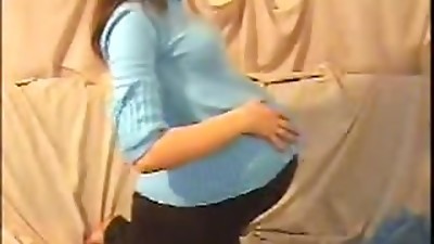 Kinky pregnant webcam play at home