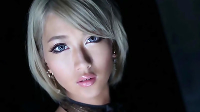 Glamorous Chinese Hotty