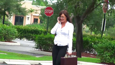 Alluring mature Bella is fucking after talking