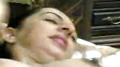 Sinful Arab Gets Her Shaved Pussy Fucked By a Big Cock - Amateur Porn