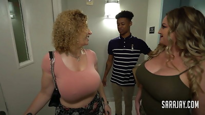 Stacked Hot Ass Hollywood And Sara Jay Milk Their Stud Toy!