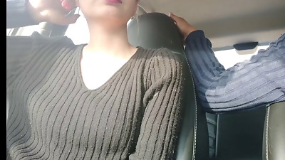 Doggystyle handjob for friend in car outdoors – risky sex, hornycouple149