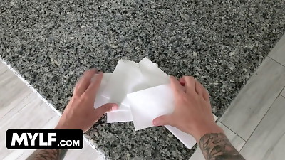 Bored Stepson Needs Some Distraction With Cougar Alexis Zara During Lockdown