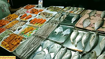 Desi Bhabhi And Her Stepsister Have Hot 3 way Lovemaking With Unknown Tourist