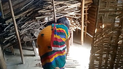 Indian Village Bhabhi Gonzo Videos With Farmer