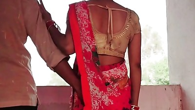 Pati ke jane bad Bhabhi ko devar ne choda