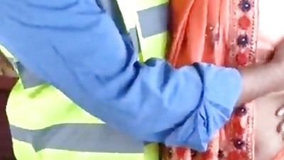 Priya Bhabhi Sex with Road worker XXX in Hindi