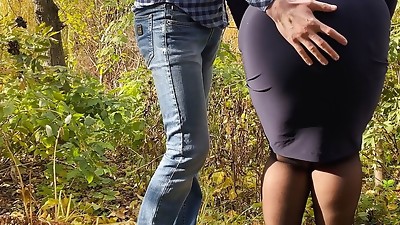 Fave mother-in-law urinates like a mare next to her son-in-law