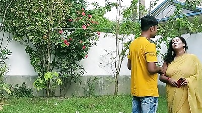 Indian Hot Bhabhi Sex with Unknown Youthfull Boy! Plz Spunk Inwards