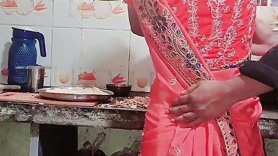 Kitchen me kam karate Samy bhabhi ko sahab ne chod diya hard humping