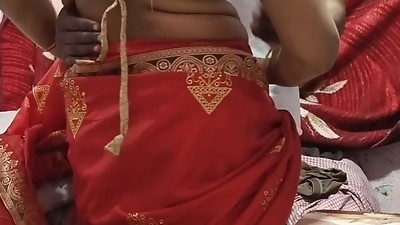 Meri pyari guddi bua ki chudai .jabarjast video hai dosto