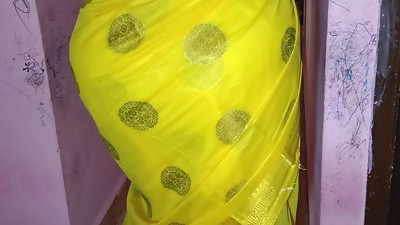 suththai Aatti Aatti nadakkum tamil wifey