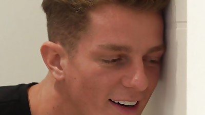 "Don't be shy, this is what you want right?" Tiffany Tatum asks Stepbro - S26:E6