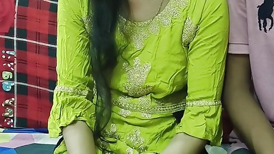 Desi wife ne apane hubby ke sath kiya hookup Hindi audio