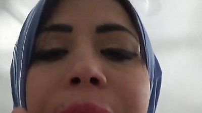 Fucking Kinky And Splendid Phat Ass Arab Mummy